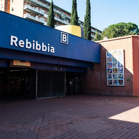 דירות רומא Rebibbia Guest Art Metro B מראה חיצוני תמונה